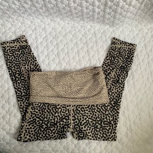 LULULEMON HIGH WAISTED LEGGINGS